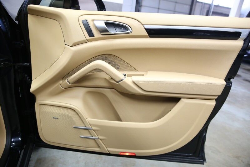 2016 Porsche Cayenne Plainview NY