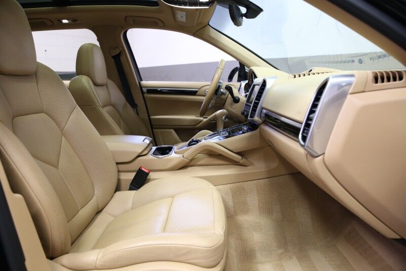 2016 Porsche Cayenne Plainview NY