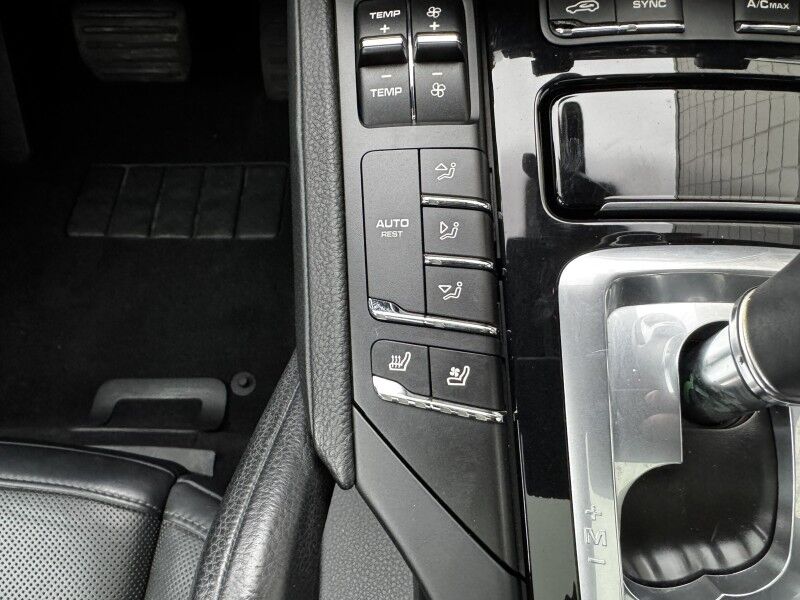 2016 Porsche Cayenne Willow Grove PA