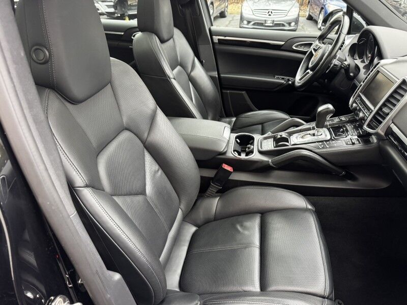 2016 Porsche Cayenne Willow Grove PA