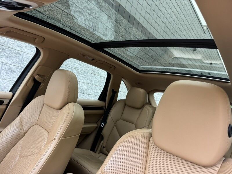 2016 Porsche Cayenne  Willow Grove PA