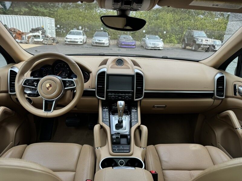2016 Porsche Cayenne  Willow Grove PA