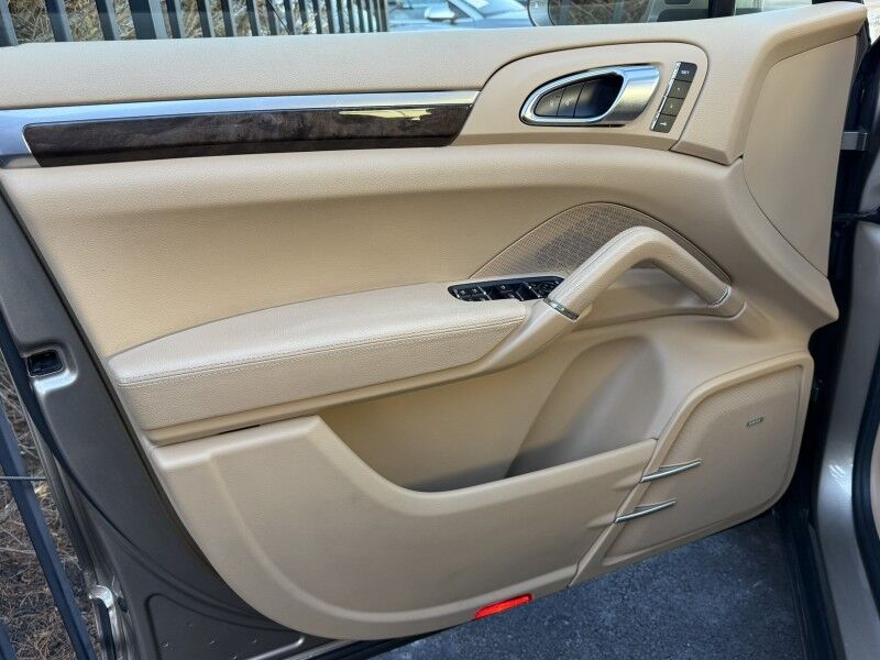 2016 Porsche Cayenne Willow Grove PA