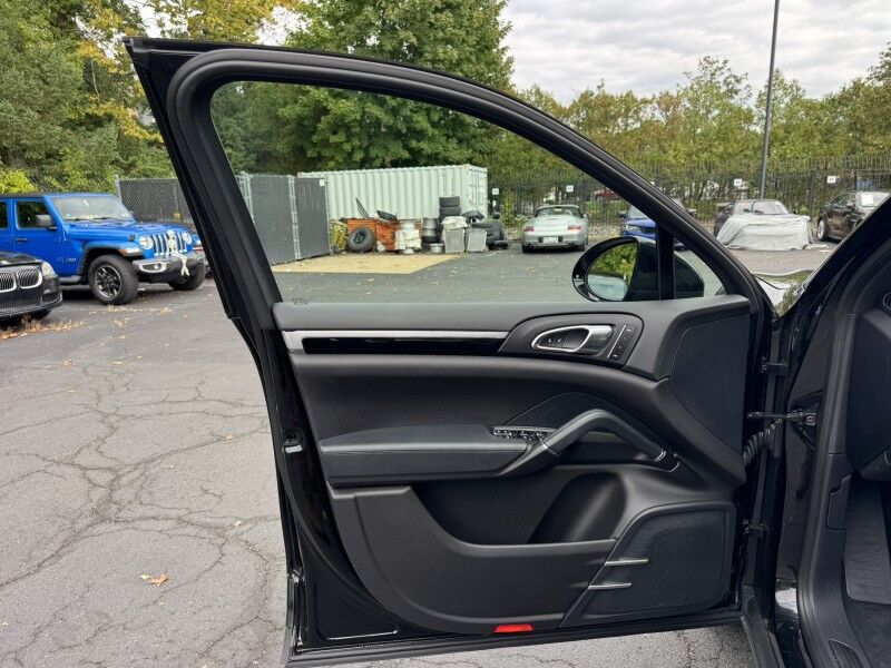2016 Porsche Cayenne Willow Grove PA