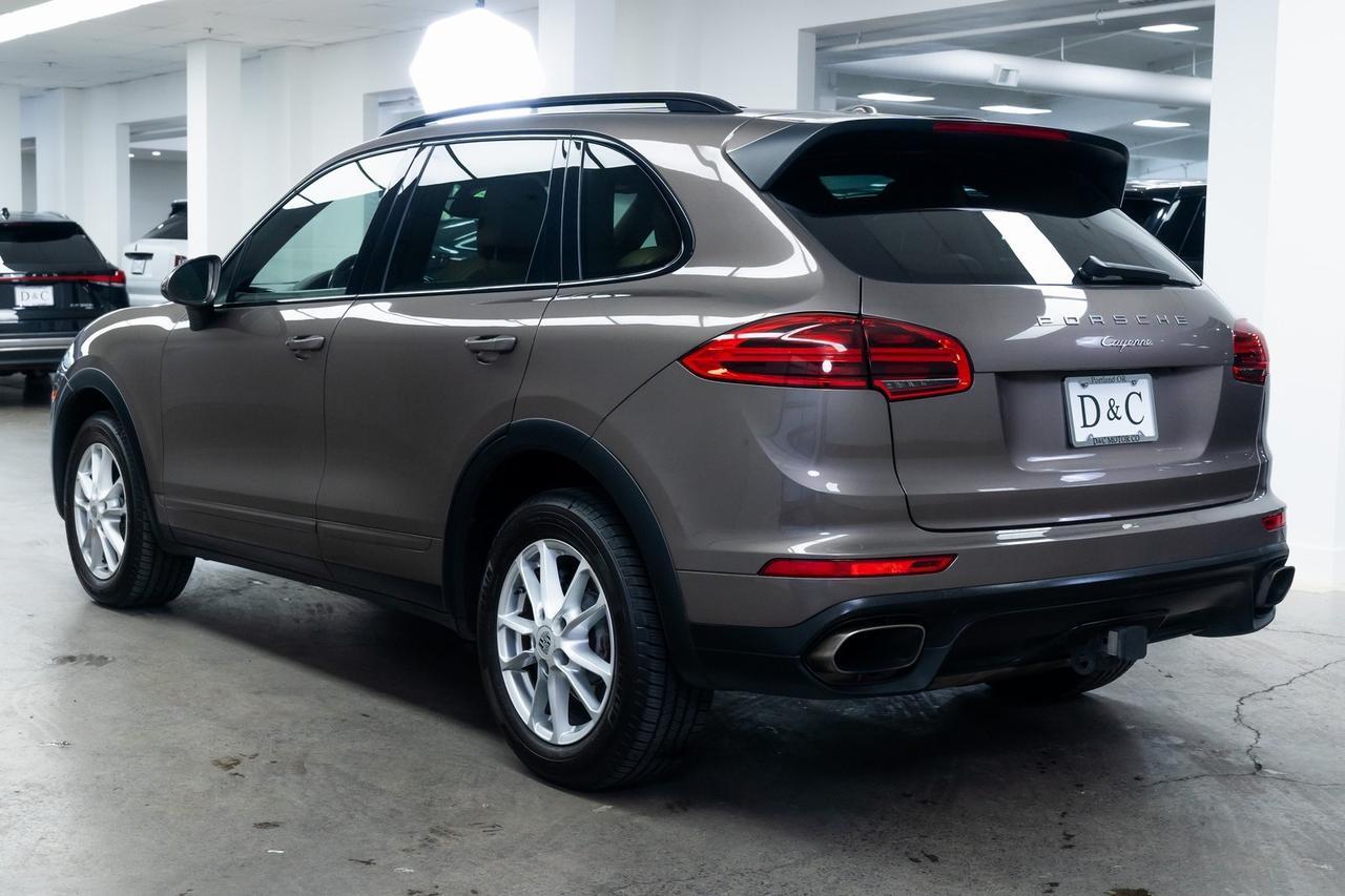 2016 Porsche Cayenne Base Heated Seats Back-Up Camera Moonroof Portland OR
