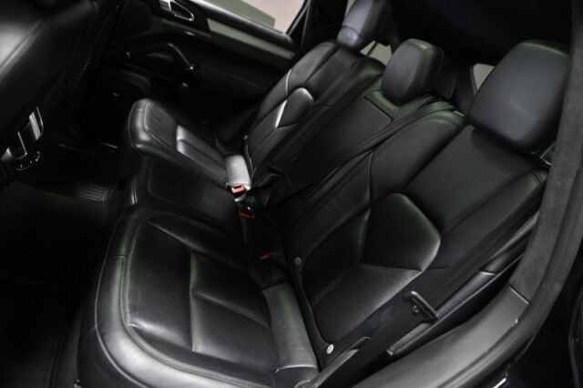 2016 Porsche Cayenne GTS AWD 4dr SUV Chicago IL