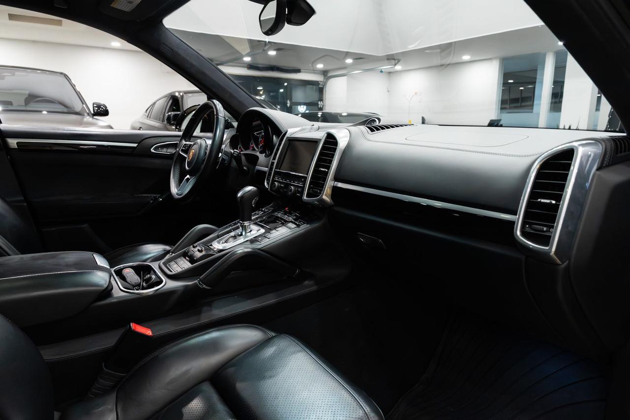 2016 Porsche Cayenne GTS Gladstone OR