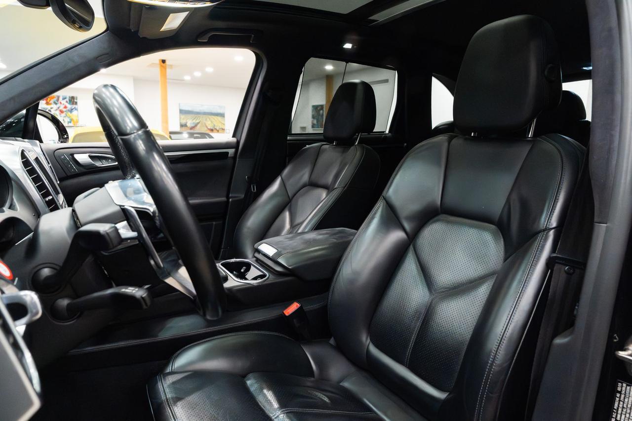 2016 Porsche Cayenne GTS Gladstone OR