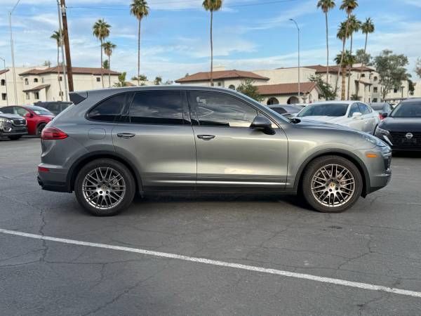 2016 Porsche Cayenne S