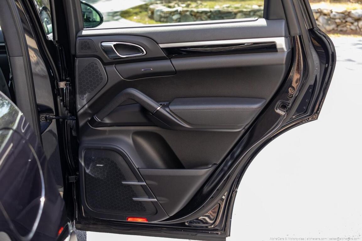 2016 Porsche Cayenne VR6 Premium Pkg Plus Boston MA