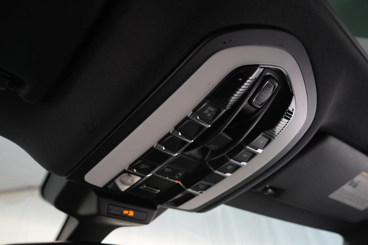 2016 Porsche Macan AWD S 1-Owner West Chester PA