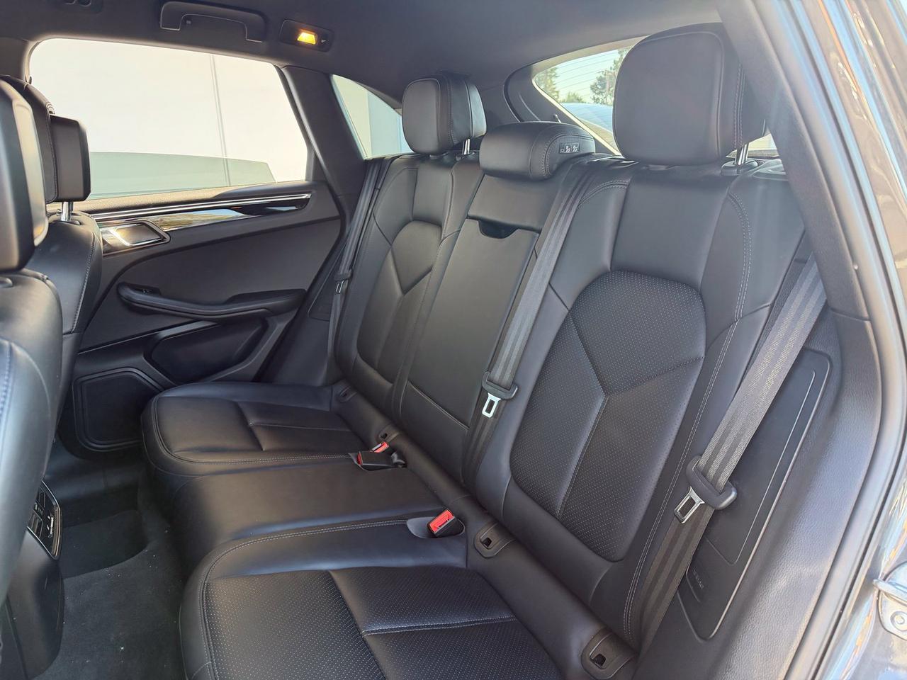 2016 Porsche Macan S Gladstone OR