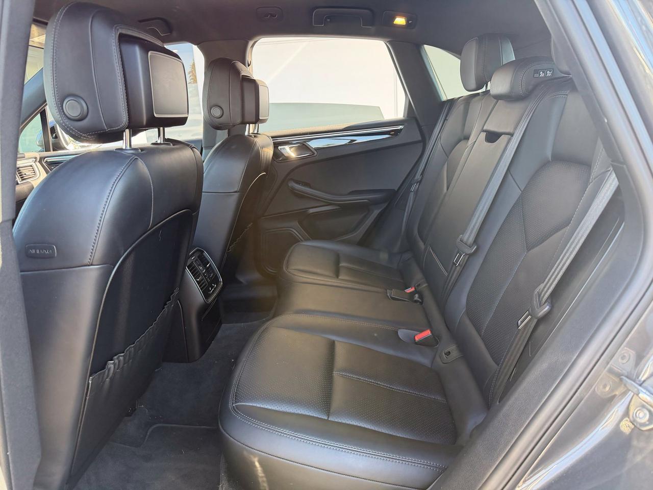 2016 Porsche Macan S Gladstone OR