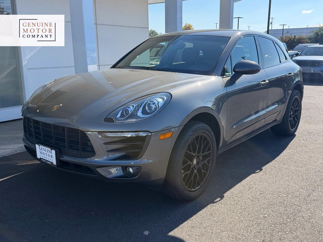 2016 Porsche Macan