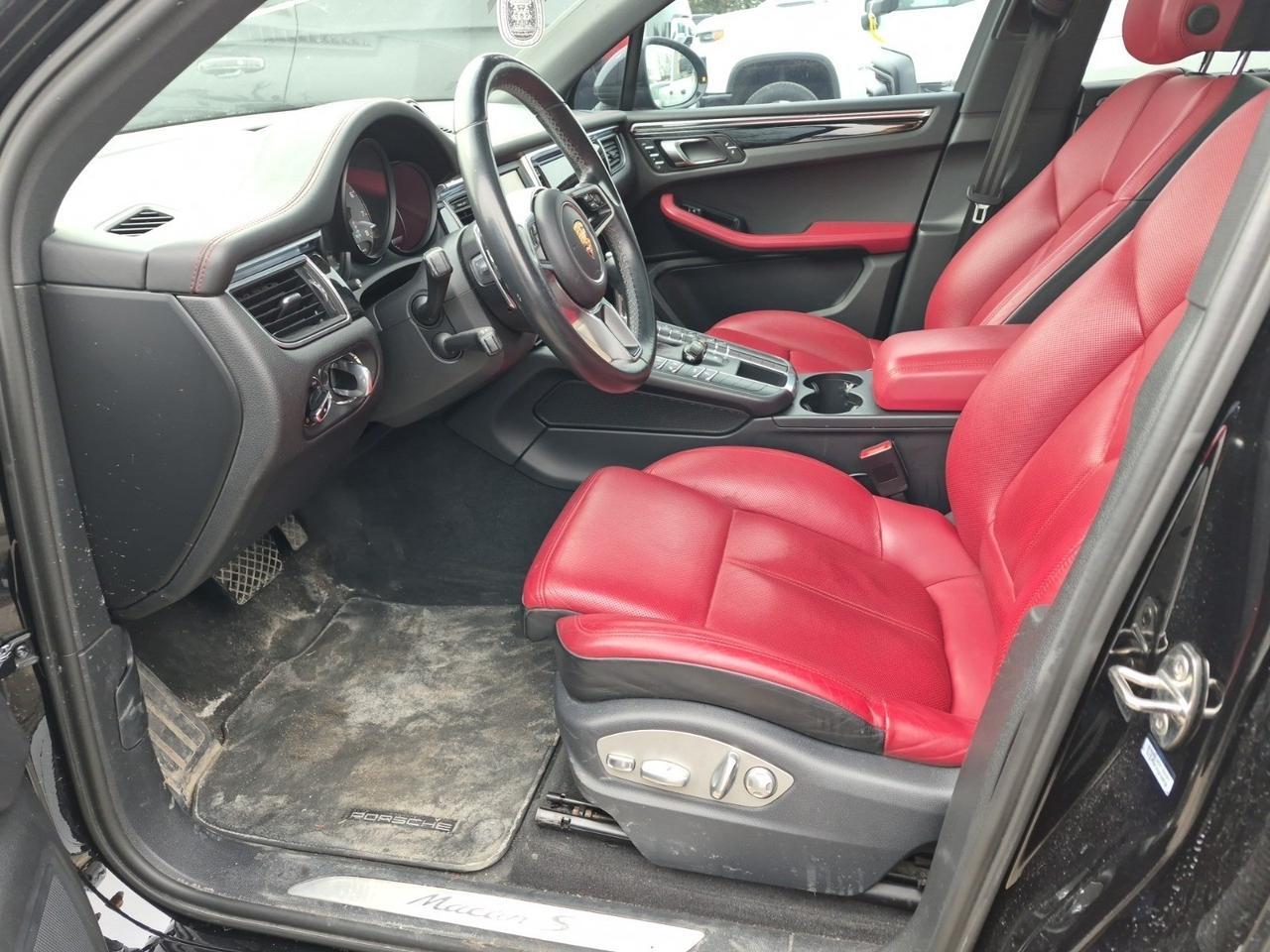 2016 Porsche Macan S PANOROOF REDLTHR B.CAM MMRYSEAT NOACCIDENT Toronto ON