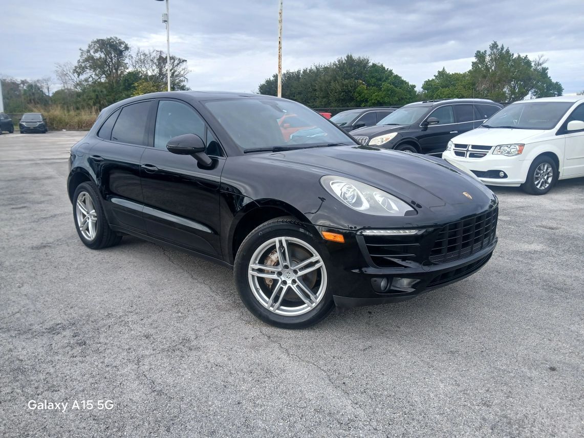 2016 Porsche Macan