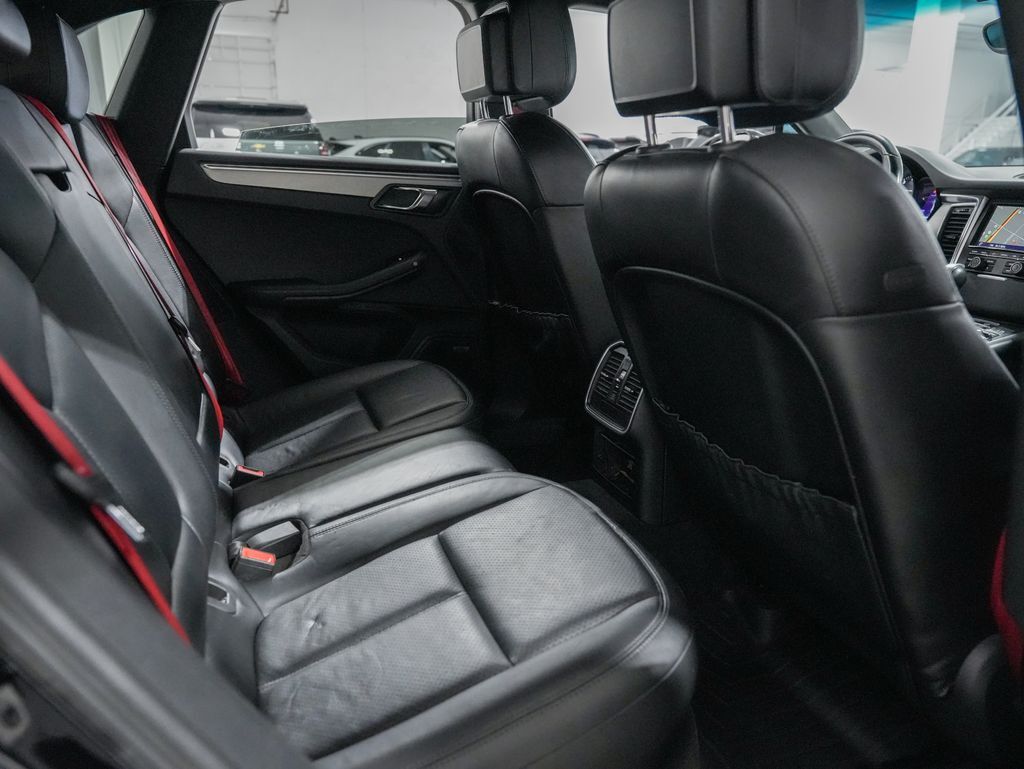 2016 Porsche Macan S Tigard OR