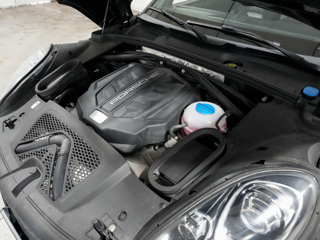 2016 Porsche Macan S Tigard OR