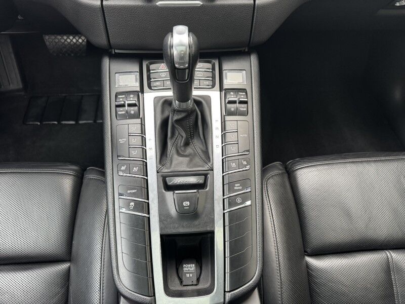 2016 Porsche Macan S Willow Grove PA