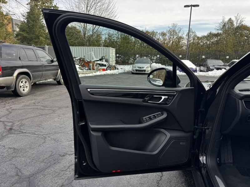 2016 Porsche Macan S Willow Grove PA