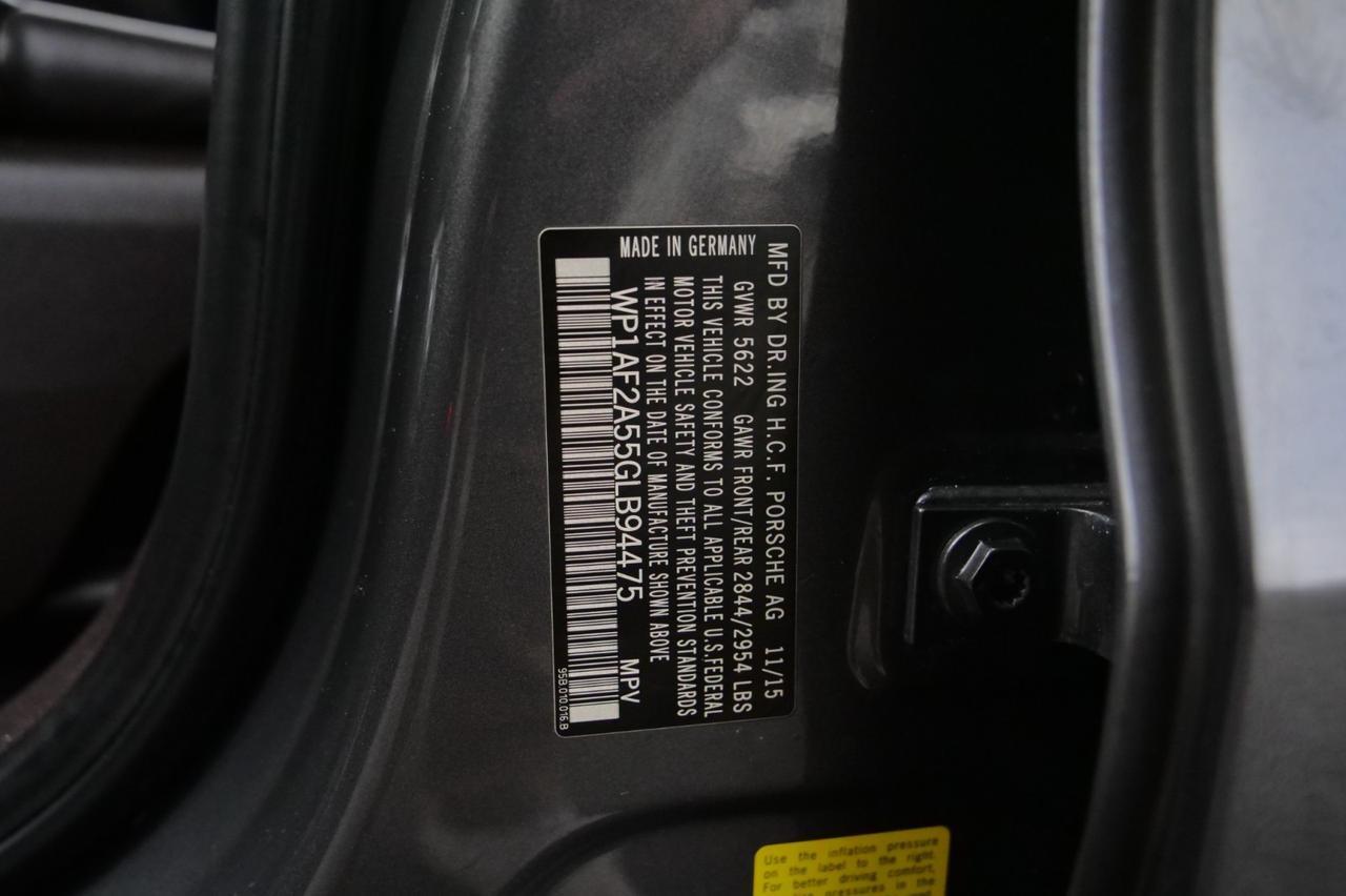 2016 Porsche Macan Turbo / AWD / Espresso Interior / Premium PKG Plus! Lincolnton NC