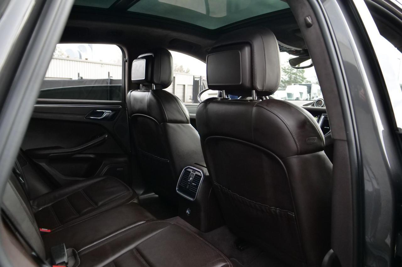 2016 Porsche Macan Turbo / AWD / Espresso Interior / Premium PKG Plus! Lincolnton NC