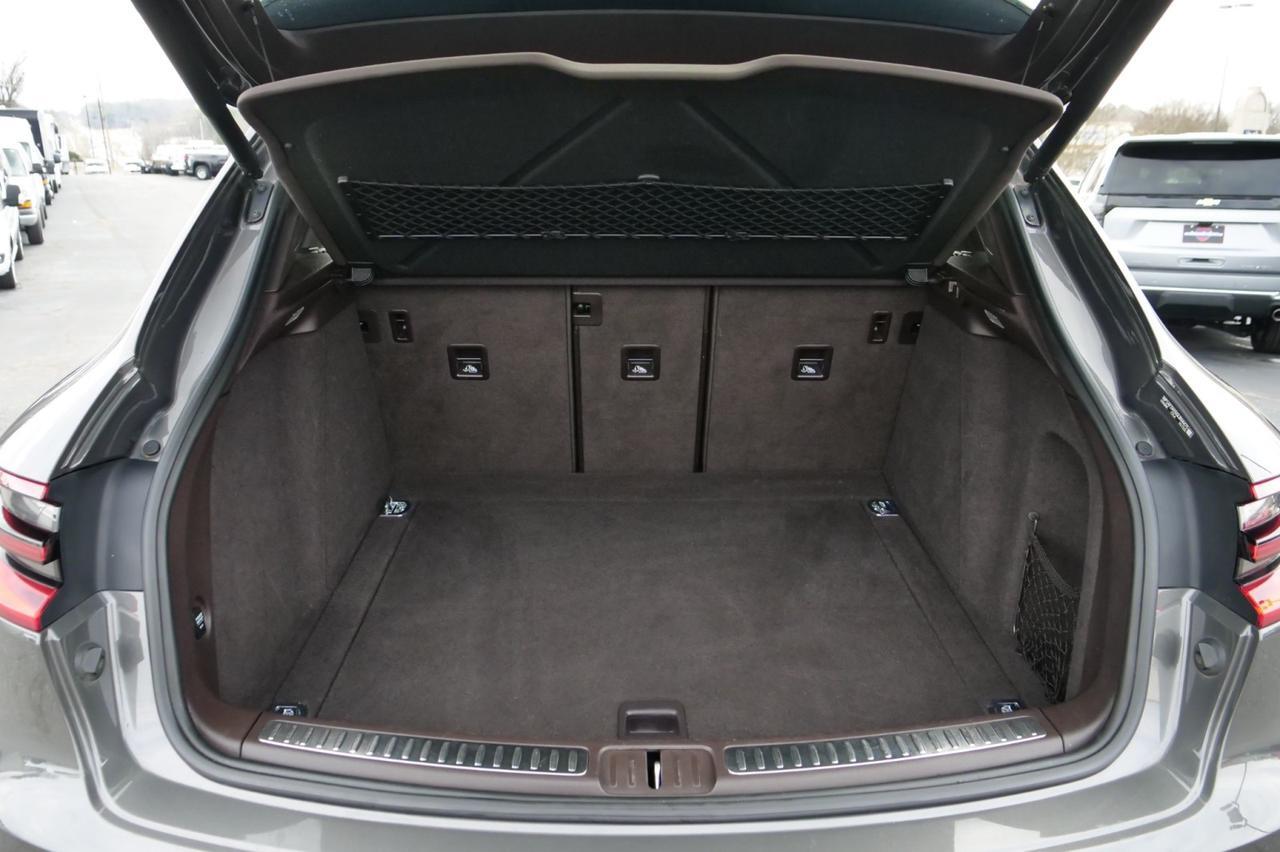 2016 Porsche Macan Turbo / AWD / Espresso Interior / Premium PKG Plus! Lincolnton NC