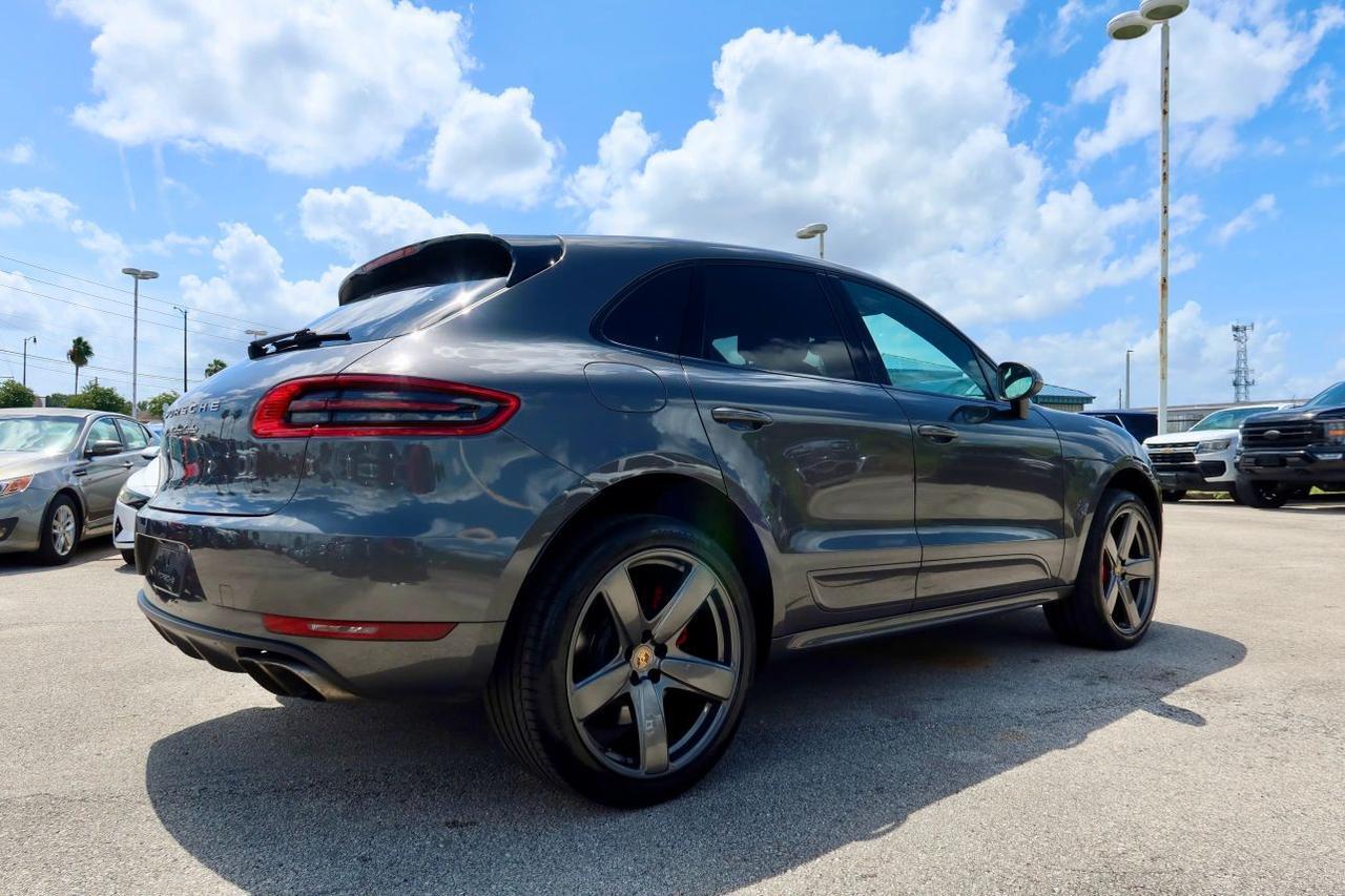 2016 Porsche Macan Turbo Sport Utility 4D