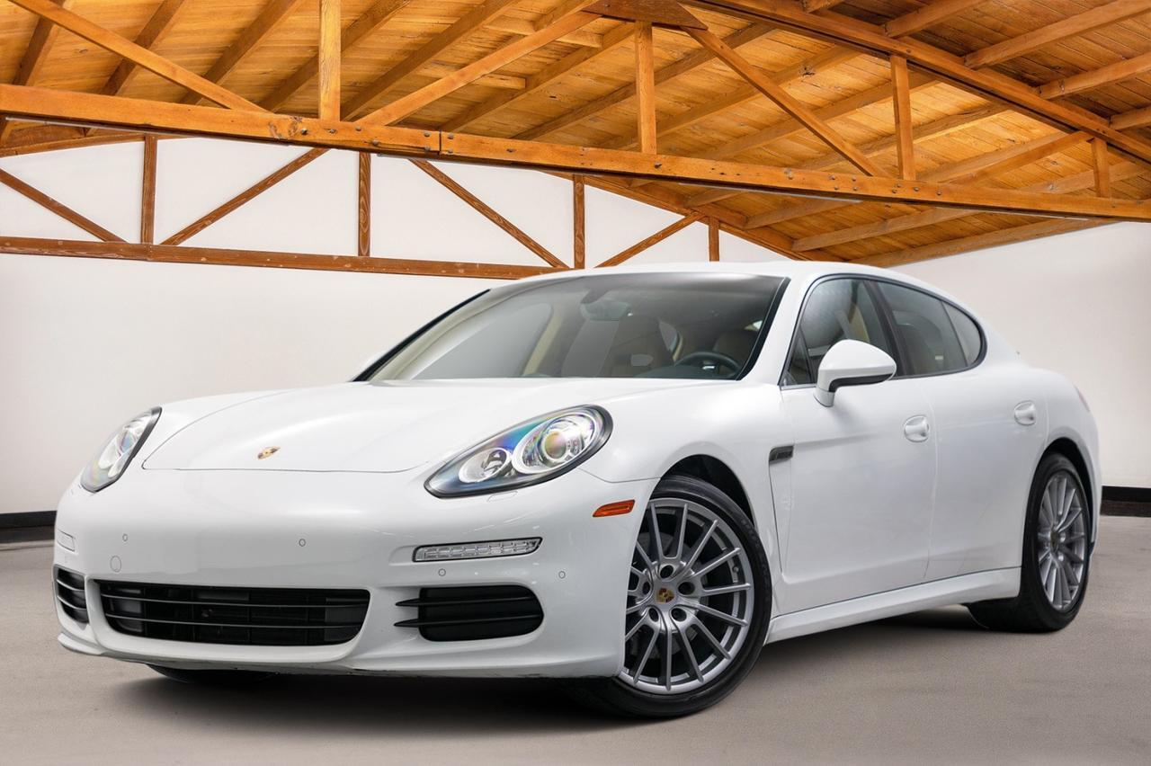 2016 Porsche Panamera