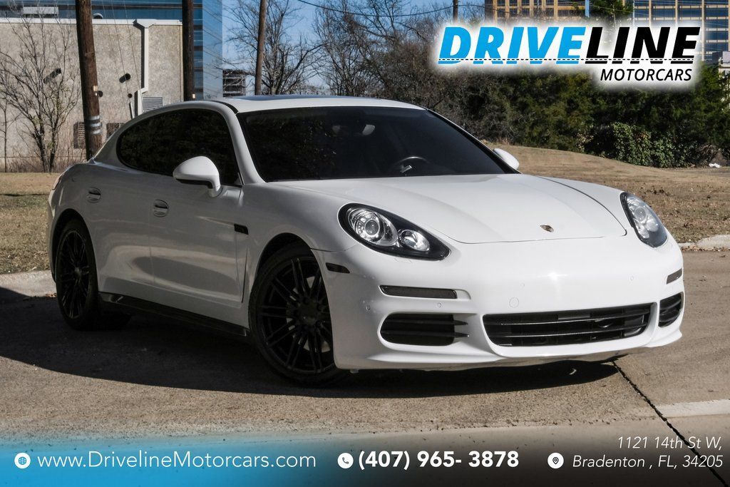 2016 Porsche Panamera Base