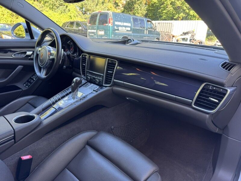 2016 Porsche Panamera 4 Edition Willow Grove PA