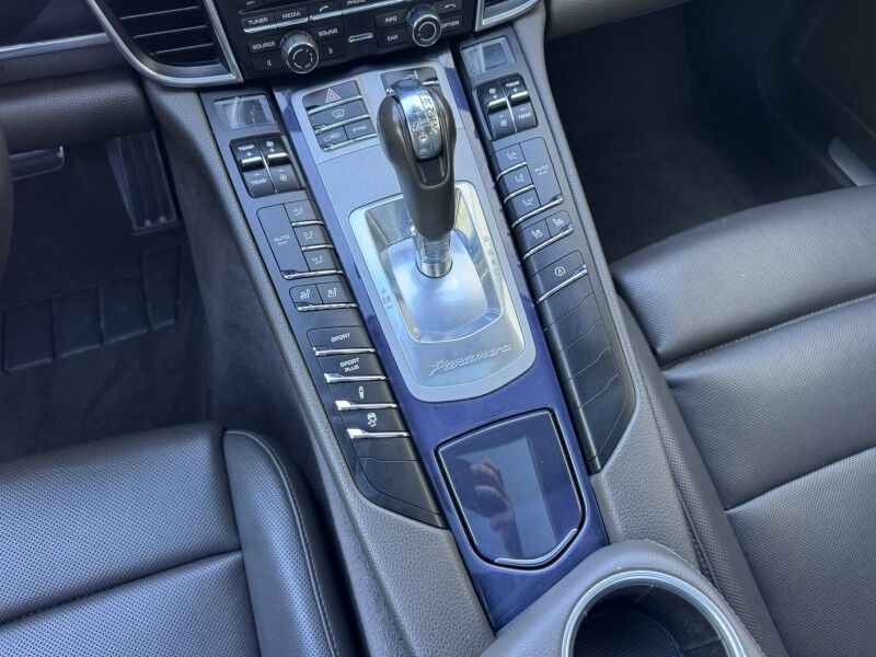 2016 Porsche Panamera 4 Edition Willow Grove PA
