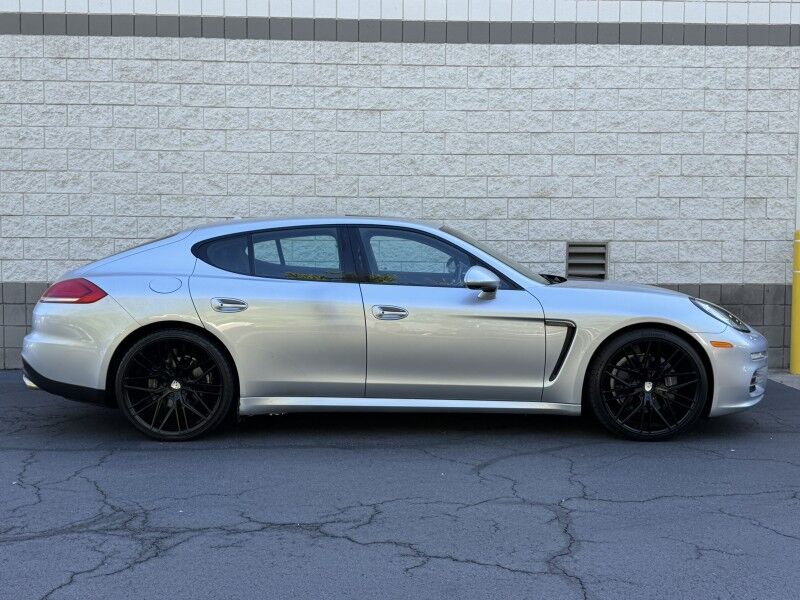 2016 Porsche Panamera 4 Edition Willow Grove PA