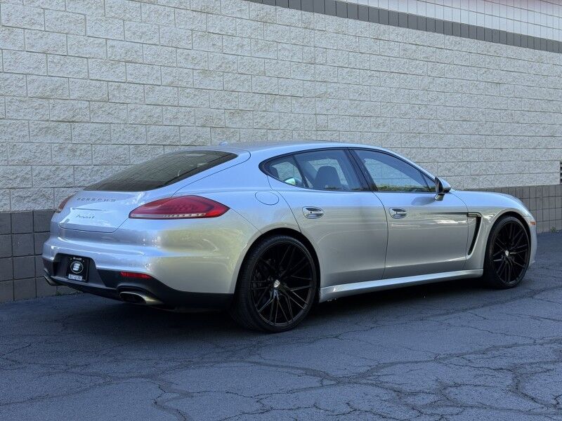 2016 Porsche Panamera 4 Edition Willow Grove PA