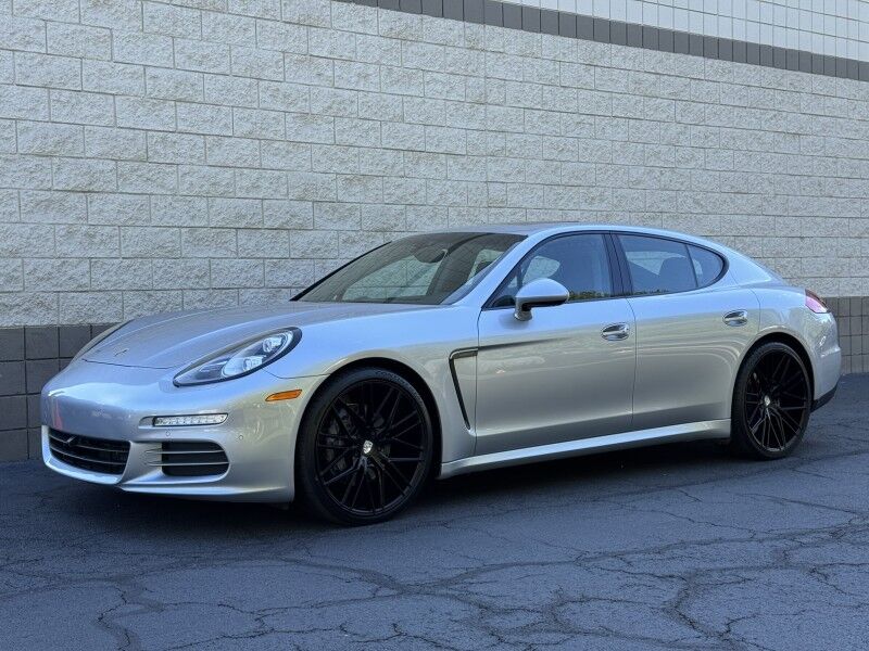 2016 Porsche Panamera 4 Edition Willow Grove PA