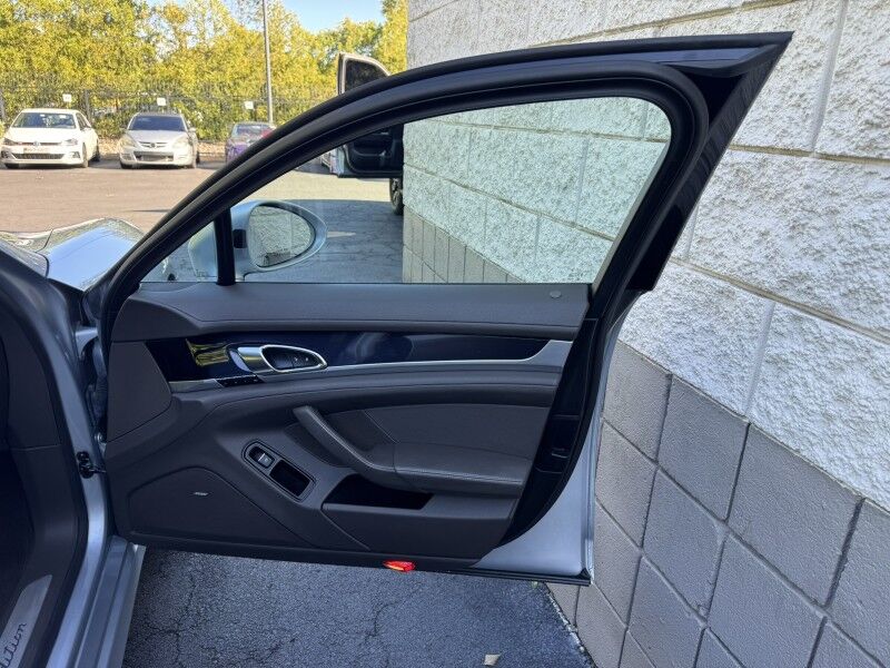 2016 Porsche Panamera 4 Edition Willow Grove PA