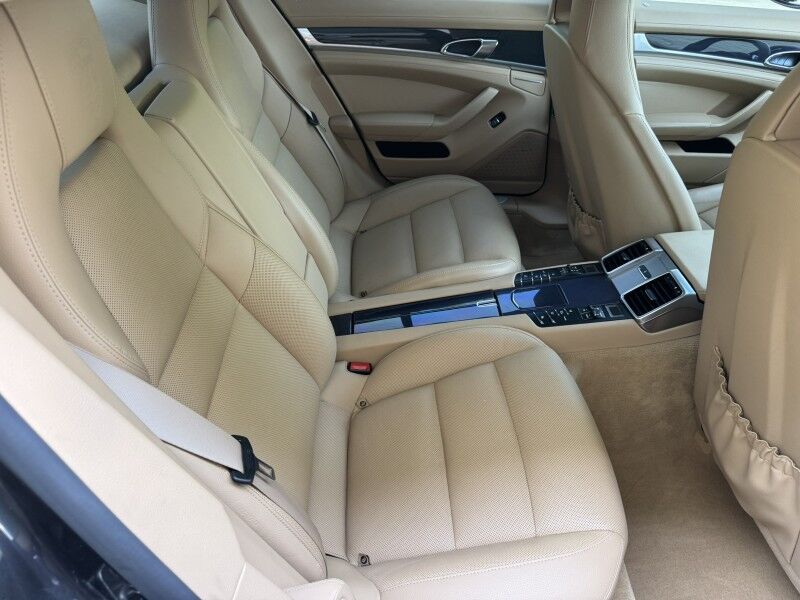 2016 Porsche Panamera 4 Edition Willow Grove PA