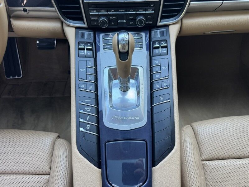 2016 Porsche Panamera 4 Edition Willow Grove PA