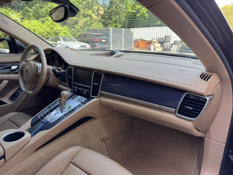 2016 Porsche Panamera 4 Edition Willow Grove PA