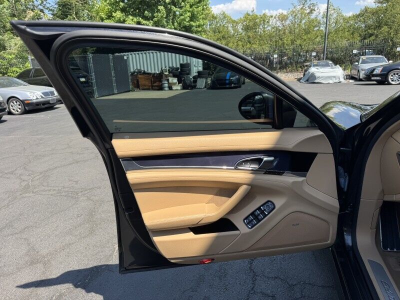 2016 Porsche Panamera 4 Edition Willow Grove PA