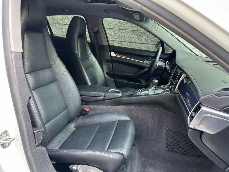 2016 Porsche Panamera 4 Edition Willow Grove PA