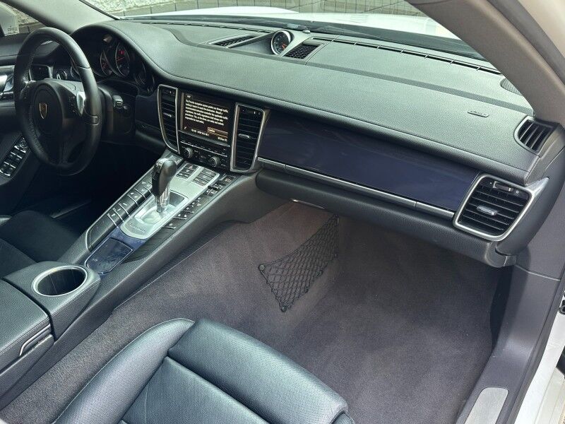2016 Porsche Panamera 4 Edition Willow Grove PA