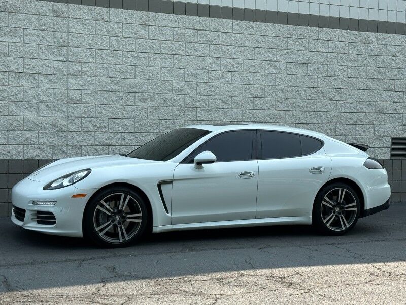 2016 Porsche Panamera 4 Edition Willow Grove PA
