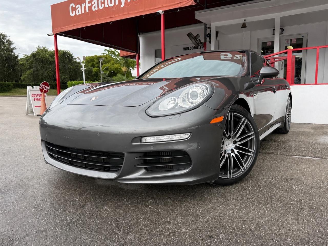 2016 Porsche Panamera 4S