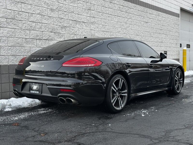 2016 Porsche Panamera 4S
