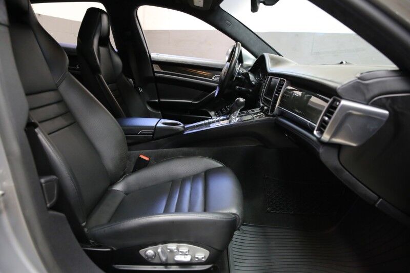 2016 Porsche Panamera GTS Plainview NY