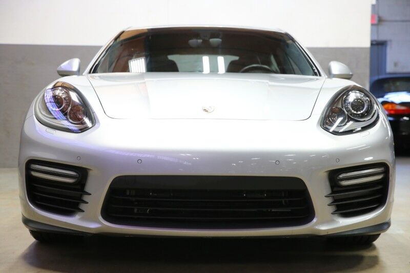 2016 Porsche Panamera GTS
