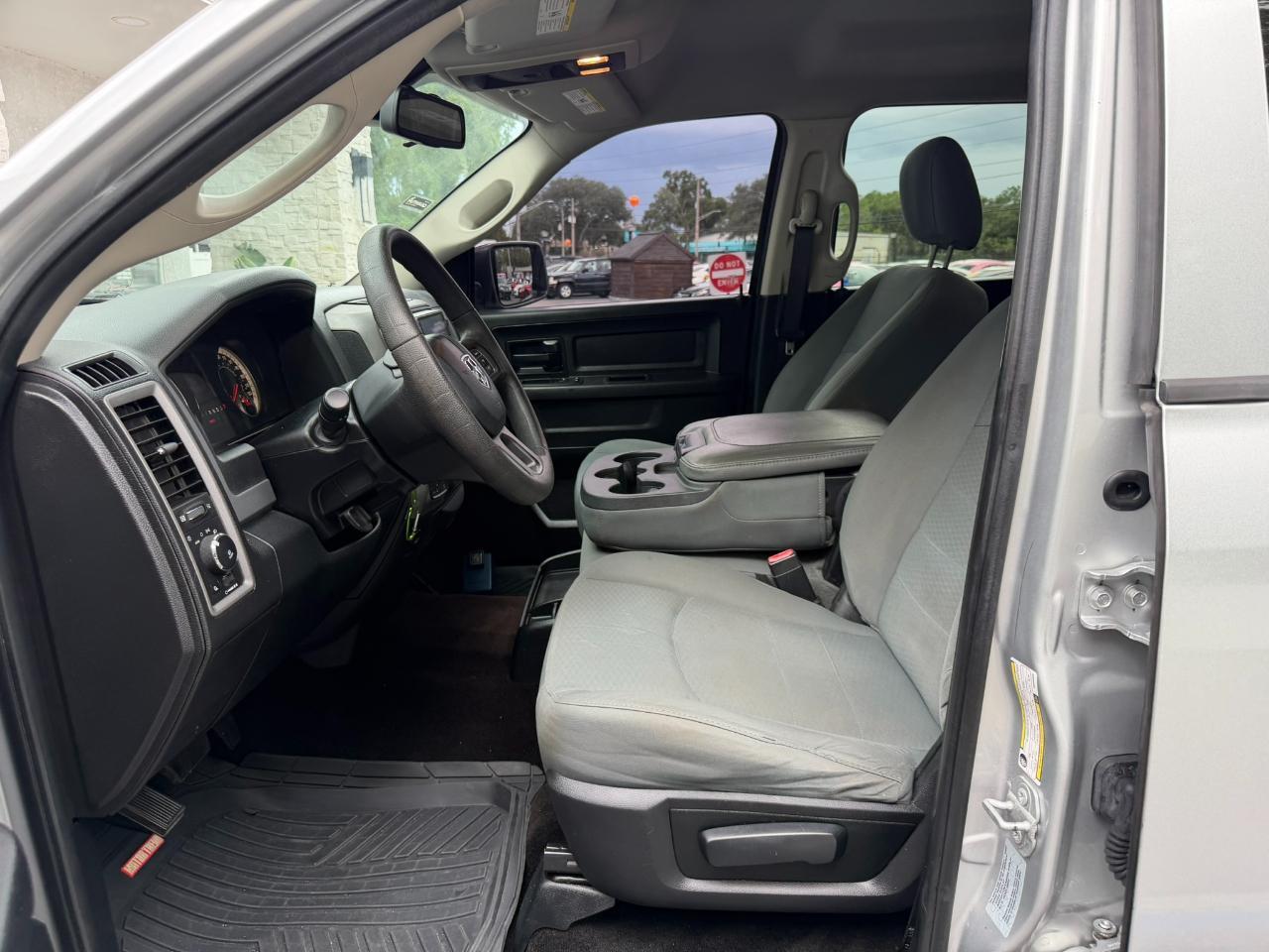 2016 RAM 1500 4WD Crew Cab 140.5" Express Jacksonville FL