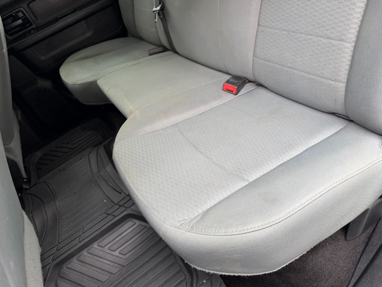 2016 RAM 1500 4WD Crew Cab 140.5" Express Jacksonville FL