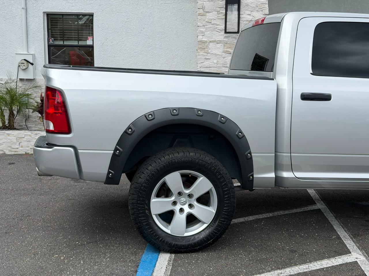 2016 RAM 1500 4WD Crew Cab 140.5" Express Jacksonville FL